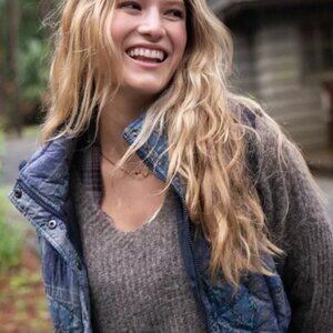 Denim patchwork blue puffy vest L - more boho than sporty! Natural Life brand